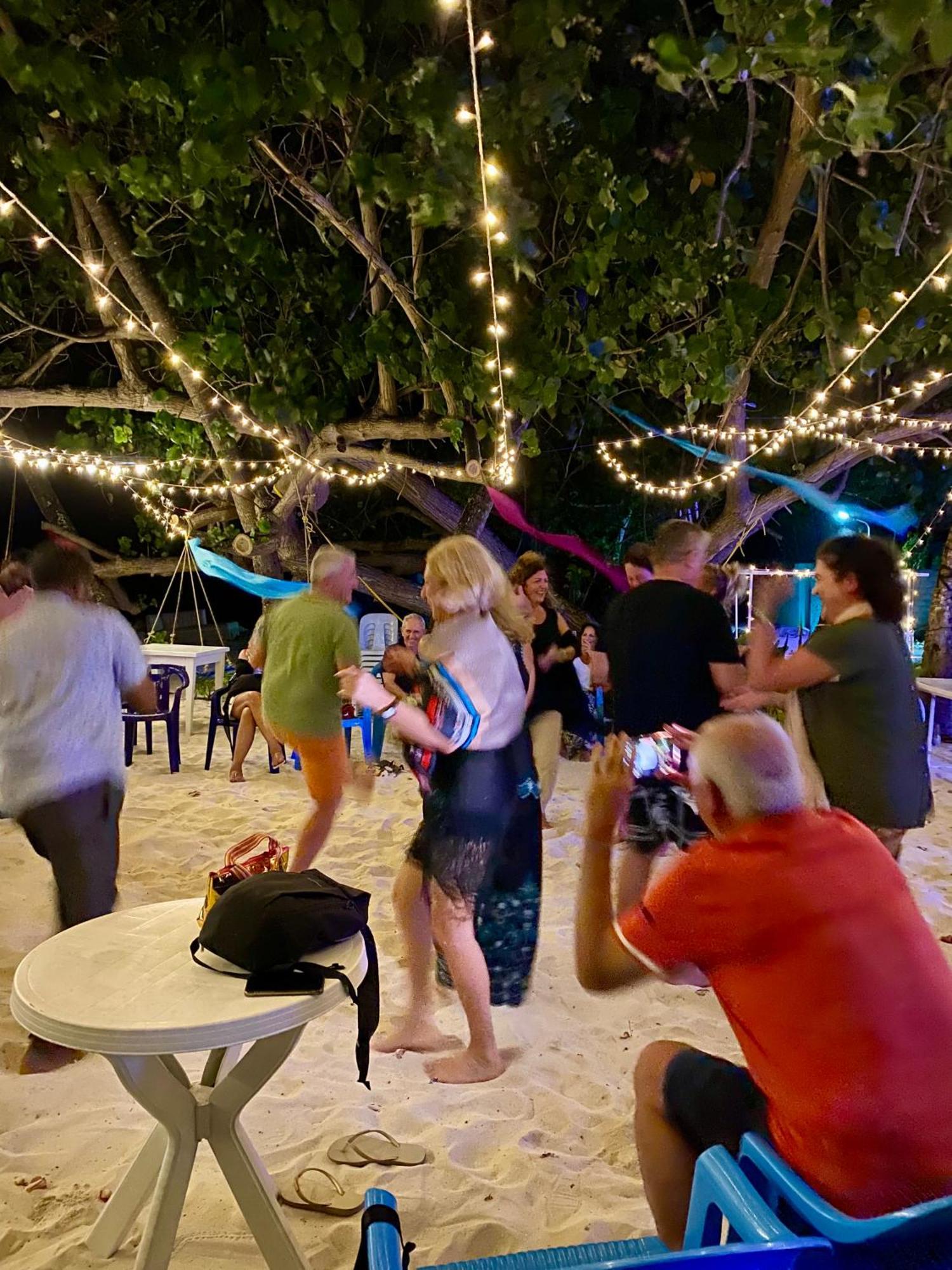 Viva Beach Maldives Hangnaameedhoo Ngoại thất bức ảnh